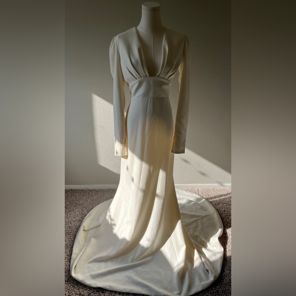 Rhea by Vagabond | Deep V-Neck Wedding Dress